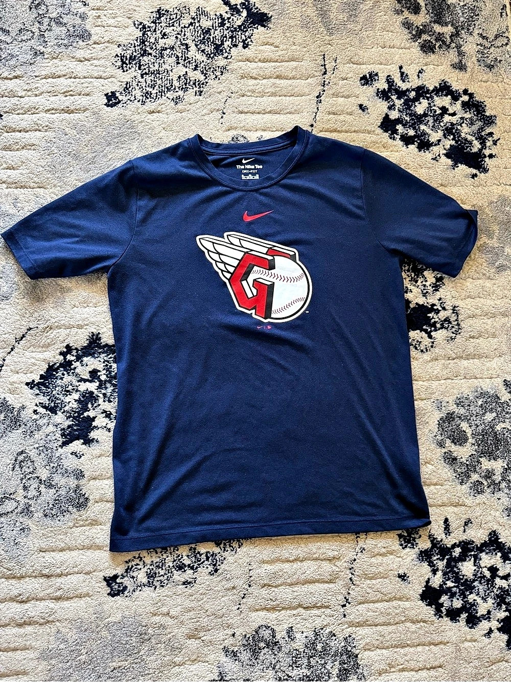 Nike MLB Cleveland Guardians Dri-FIT Graphic T-Shirt XL Blue & Red